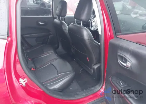 2018 Jeep Compass Trailhawk 4X4 from USA, damaged, VIN 3C4NJDDB0JT342543